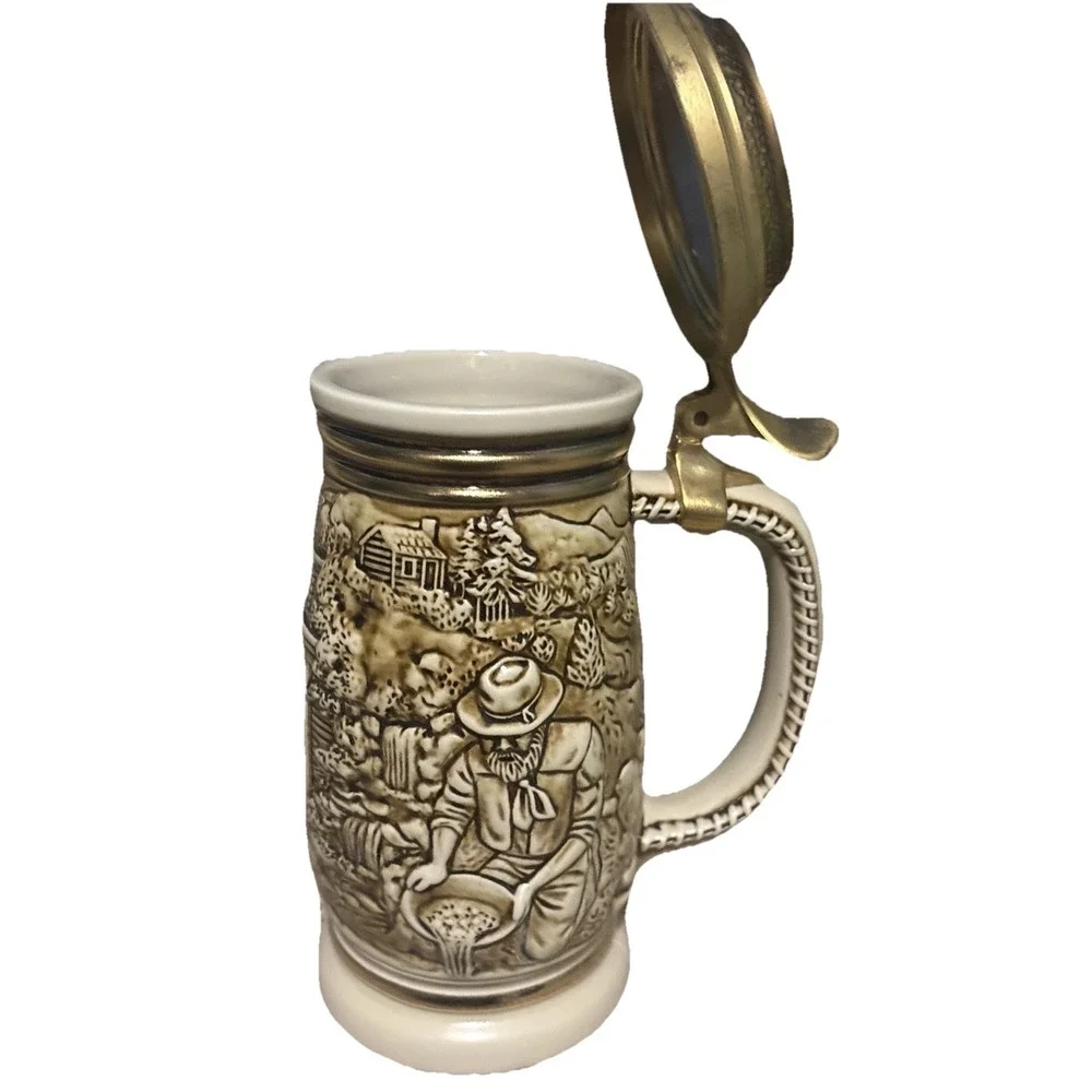 Avon vintage gold